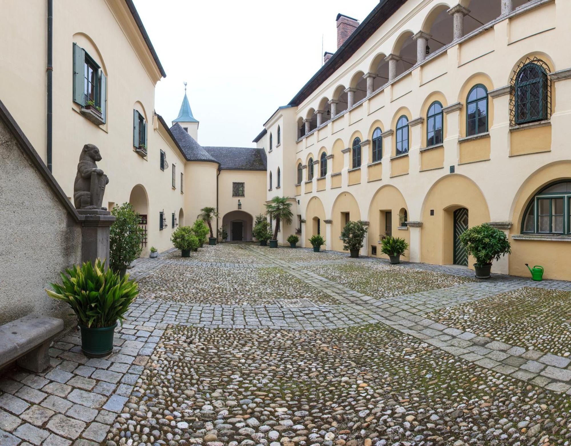 Fruhstuckshotel Scharinger 海格-安豪斯奥克 外观 照片